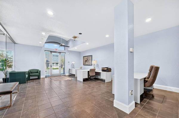 5208 Village Creek #102, Plano, TX 75093