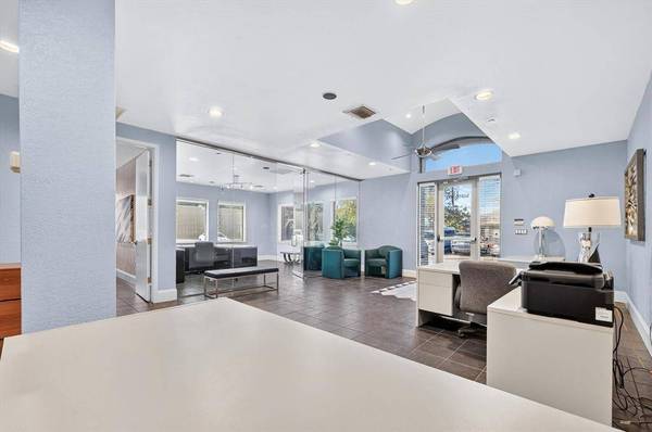 5208 Village Creek #102, Plano, TX 75093