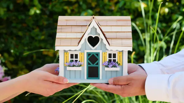 Bridge Loans, HELOCs & Home Equity for Your Next Oregon Move