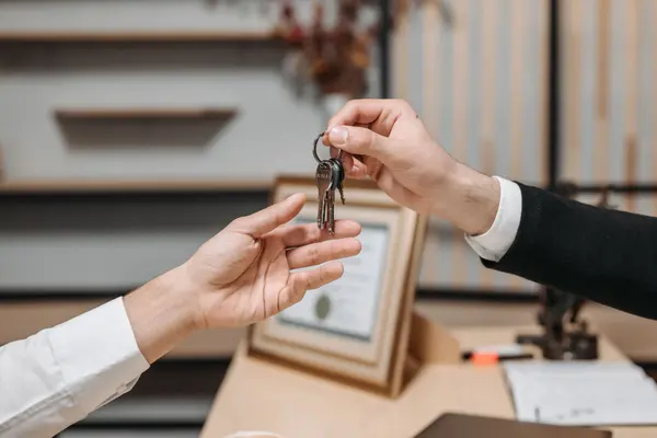 How Much Are Closing Costs for Buyers in Oregon?