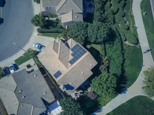Solar Panels and Home Value in Oregon: A Seller's Guide