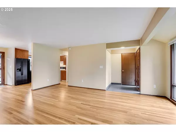 5350 SW MAYFAIR CT, Beaverton, OR 97005