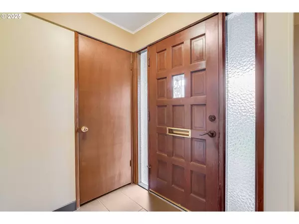 5350 SW MAYFAIR CT, Beaverton, OR 97005