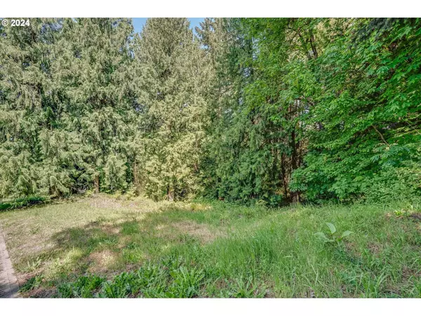 SE DUKE ST, Portland, OR 97236