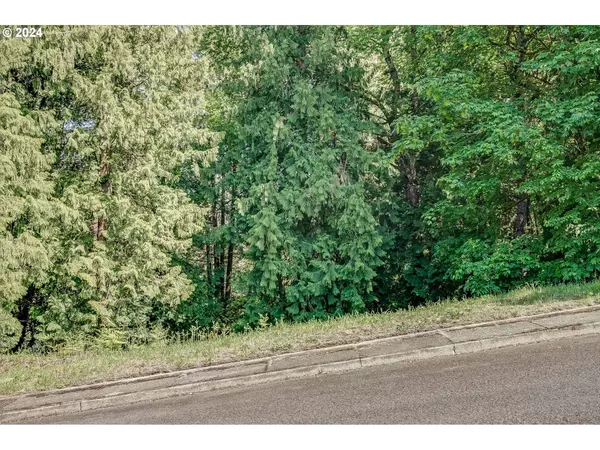 SE DUKE ST, Portland, OR 97236