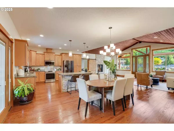 30076 SE CEMETERY RD, Estacada, OR 97023