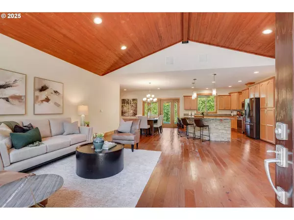 30076 SE CEMETERY RD, Estacada, OR 97023