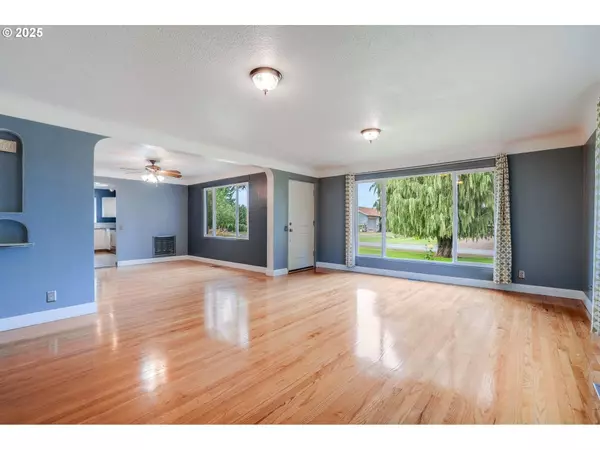 21841 SE GRAND ISLAND LOOP, Dayton, OR 97114