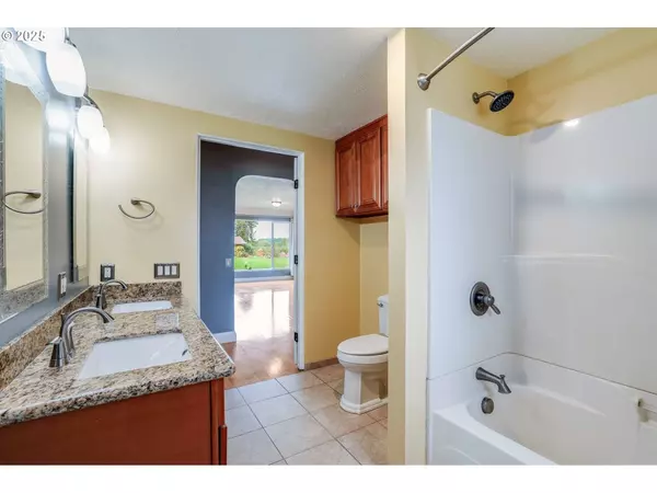 21841 SE GRAND ISLAND LOOP, Dayton, OR 97114