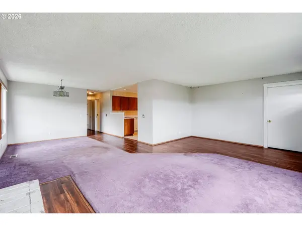 228 NW DENTON AVE, Dallas, OR 97338