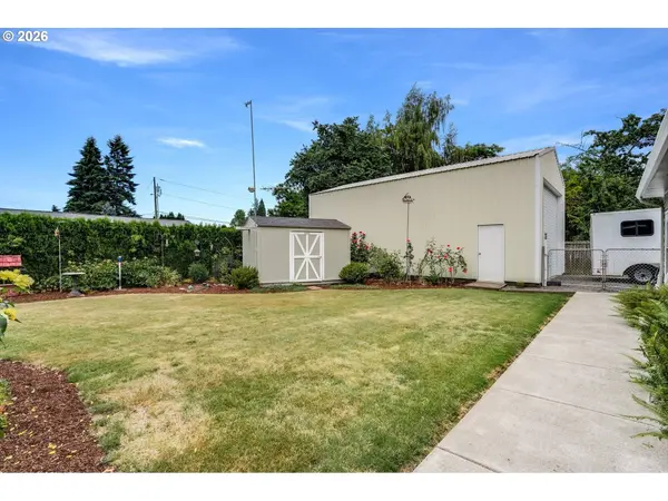 2537 B ST, Hubbard, OR 97032