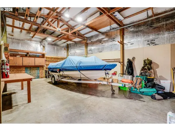 2537 B ST, Hubbard, OR 97032