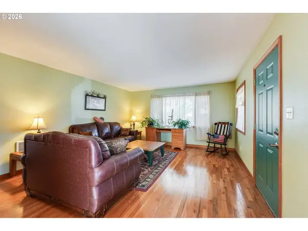 402 Warner Parrott RD, Oregon City, OR 97045