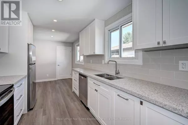 78 BARWOOD CRESCENT, Kitchener, ON N2E1V1