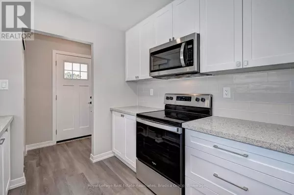 78 BARWOOD CRESCENT, Kitchener, ON N2E1V1