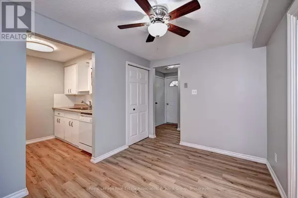 22 BERWICK PLACE, Kitchener, ON N2A2R7