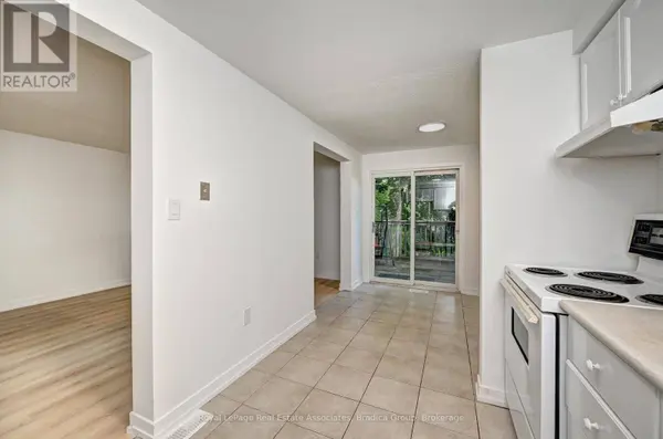 16 HARTLEY COURT, Cambridge, ON N1R8J4