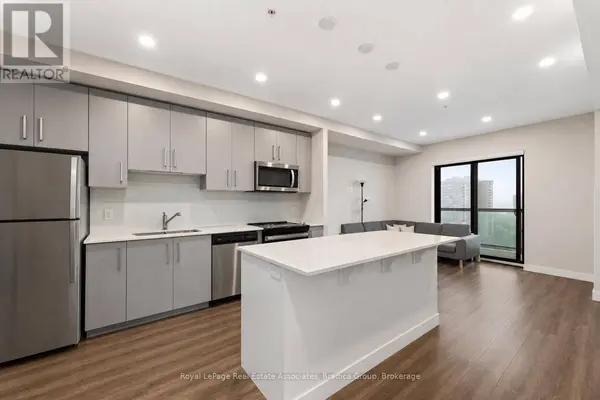 15 Queen ST South #1111, Hamilton (central), ON L8P0C6