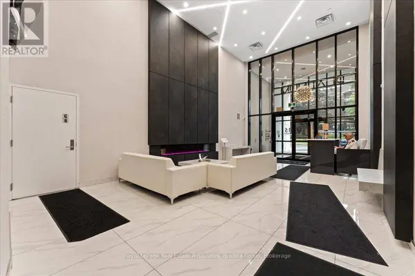 15 Queen ST South #1111, Hamilton (central), ON L8P0C6