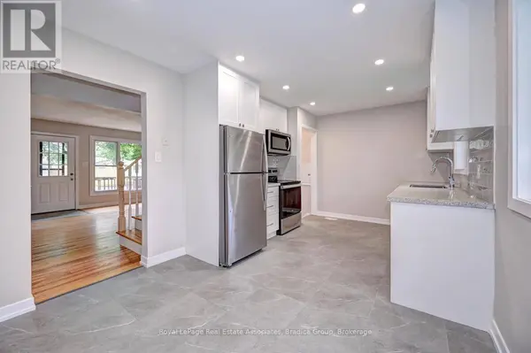 110 CONWAY DRIVE, Kitchener, ON N2A2C5