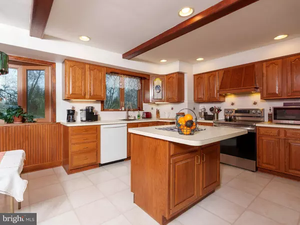 305 STAGHORN WAY, West Chester, PA 19380