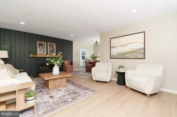 2 YORKTOWN AVE, West Chester, PA 19382