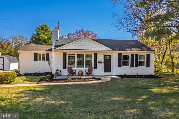 2 YORKTOWN AVE, West Chester, PA 19382