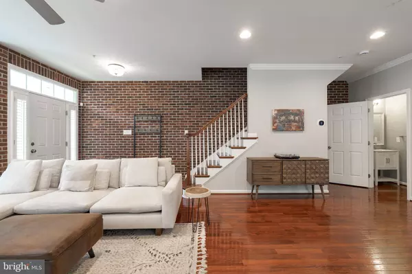 98 SPRUCE ALY, West Chester, PA 19382