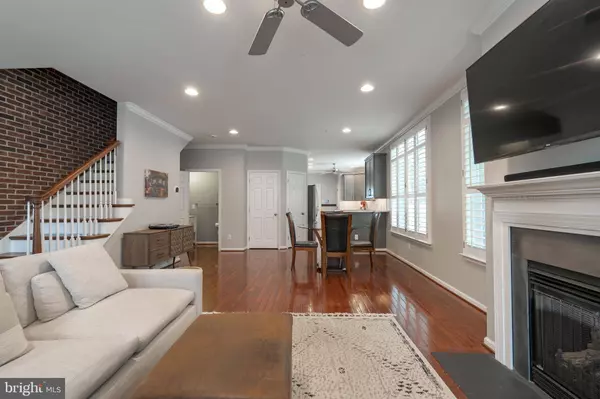 98 SPRUCE ALY, West Chester, PA 19382