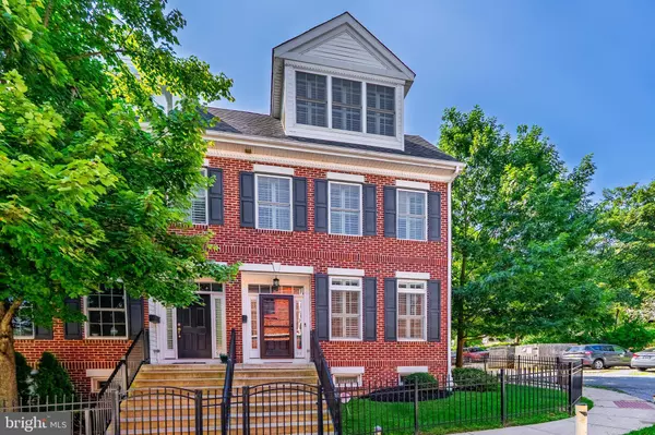 98 SPRUCE ALY, West Chester, PA 19382