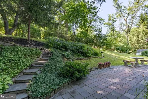 245 GREENTREE DR, West Chester, PA 19382