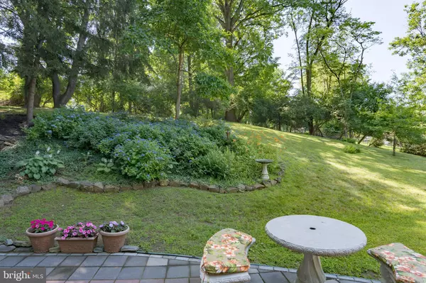 245 GREENTREE DR, West Chester, PA 19382