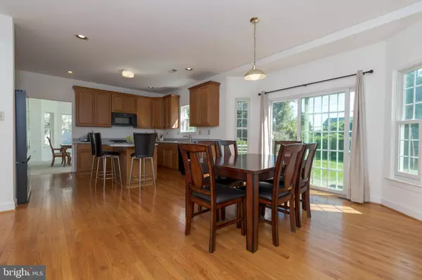 19 CAMERON CT, Exton, PA 19341