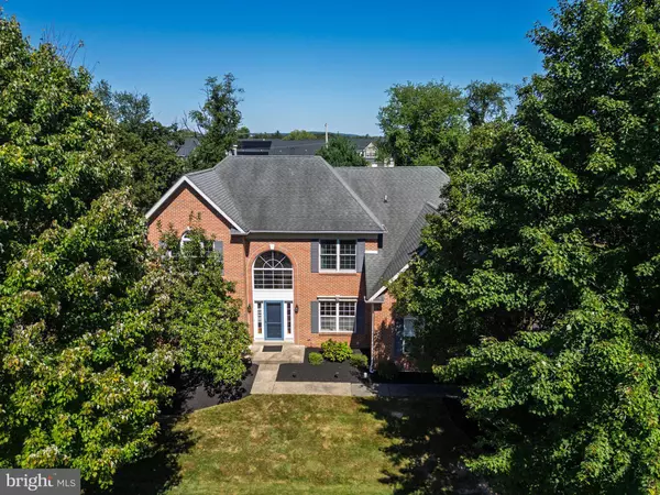 19 CAMERON CT, Exton, PA 19341