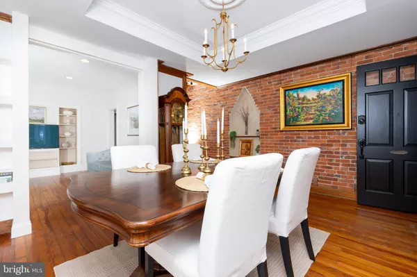 235 DEAN ST, West Chester, PA 19382