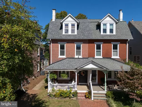 235 DEAN ST, West Chester, PA 19382