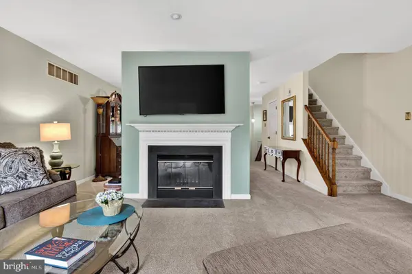2005 WESTFIELD CT #2002, Newtown Square, PA 19073