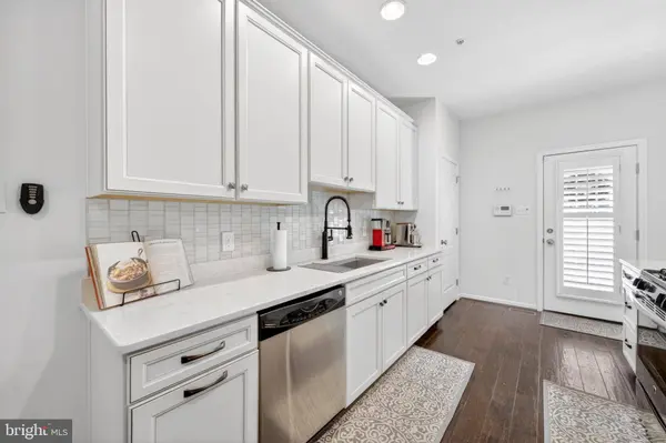 92 SPRUCE ALY, West Chester, PA 19382