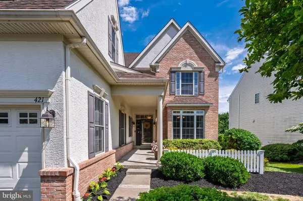 421 WAYNEBROOK DR, Chester Springs, PA 19425