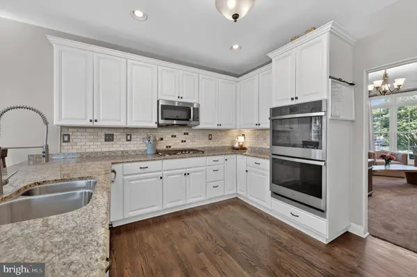 421 WAYNEBROOK DR, Chester Springs, PA 19425