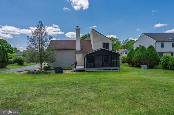 1115 WOODSTOCK LN, West Chester, PA 19382