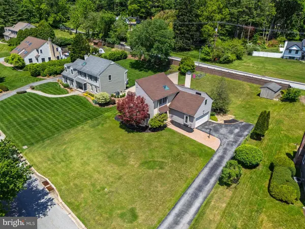 1115 WOODSTOCK LN, West Chester, PA 19382