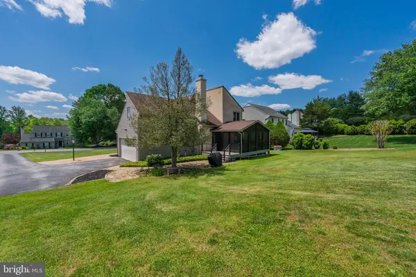 1115 WOODSTOCK LN, West Chester, PA 19382