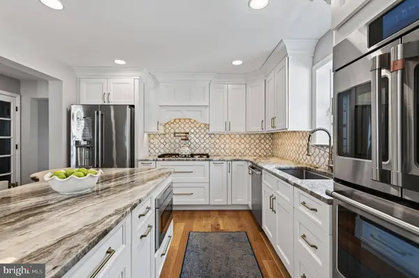 521 RHOADES ST, Phoenixville, PA 19460