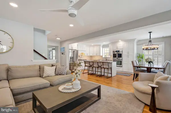 521 RHOADES ST, Phoenixville, PA 19460