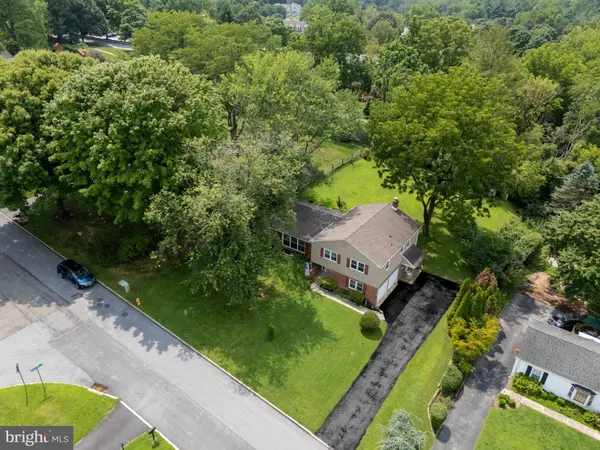 834 EASTER DR, West Chester, PA 19382