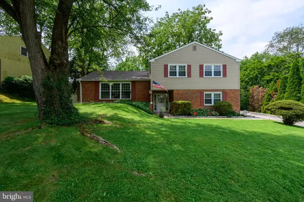 834 EASTER DR, West Chester, PA 19382