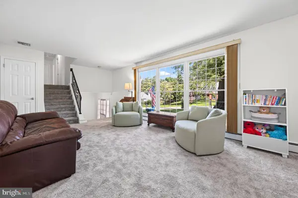 834 EASTER DR, West Chester, PA 19382