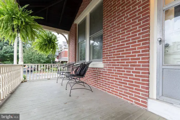 255 DEAN ST, West Chester, PA 19382