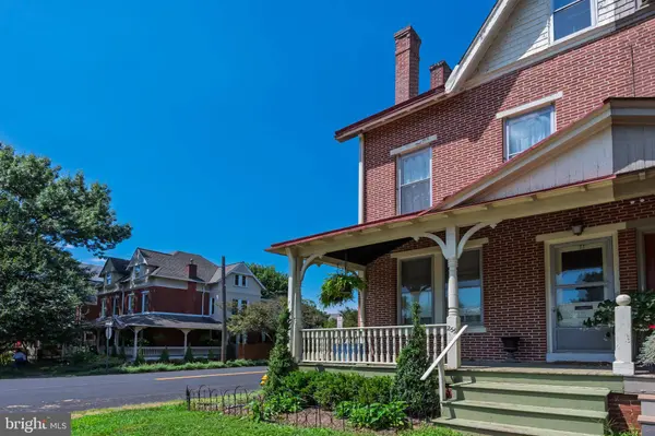 255 DEAN ST, West Chester, PA 19382